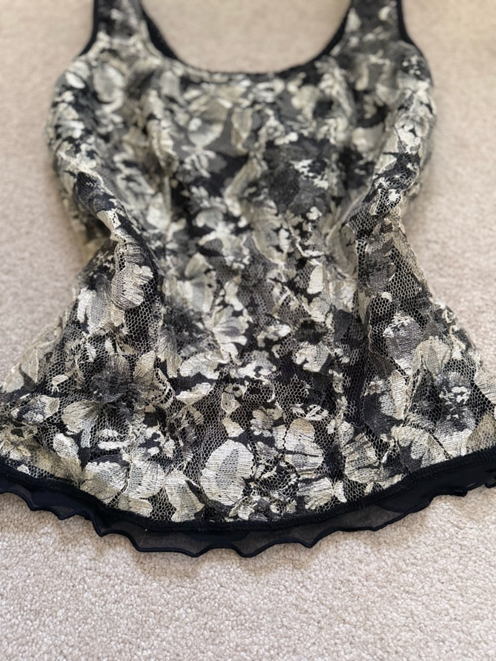 Y2K tank top whimsygoth emo Black and Cream Floral Lace Tank Top Ruffle details - Picture 6 of 9